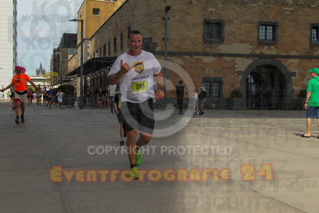 250920_1330_EV4_5829 | Sportfotografie im Rhein-Sieg Kreis, Köln, Bonn, NRW, Rheinland Pfalz, Hessen, etc. Unser Tätigkeitsfeld umfasst den Laufsport vom Volkslauf über den Marathon, Duathlon, Triathon bis zum Ultralauf wie Kölnpfad Ultra oder Schindertrail.