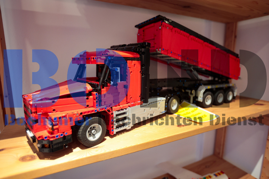  18.11.2023 - 
 | Sebastian Sendlak / Bochumer Nachrichtendienst (BOND) - Bunte Steine Bochum - Realisiert mit Pictrs.com