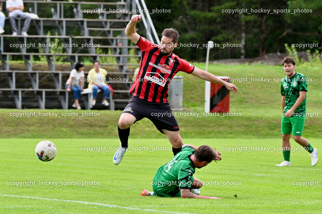 ATUS Nötsch vs. SC Landskron | #7 Harald Ottowitz ATUS Nötsch, #14 Daniel Arneitz SC Landskron, ATUS Nötsch vs. SC Landskron, ATUS Nötsch vs. SC Landskron am 26.07.2025 in Nötsch (Dobratsch Arena), Austria, (Photo by Bernd Stefan)