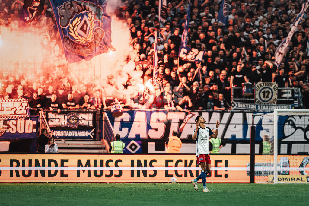 Fußball | Männer | Saison 2023/2024 | 2. Fußball-Bundesliga | 32. Spieltag | Hamburger SV vs. FC St. Pauli  | 03.05.2024 | Torjubel Robert Glatzel (#9, HSV)