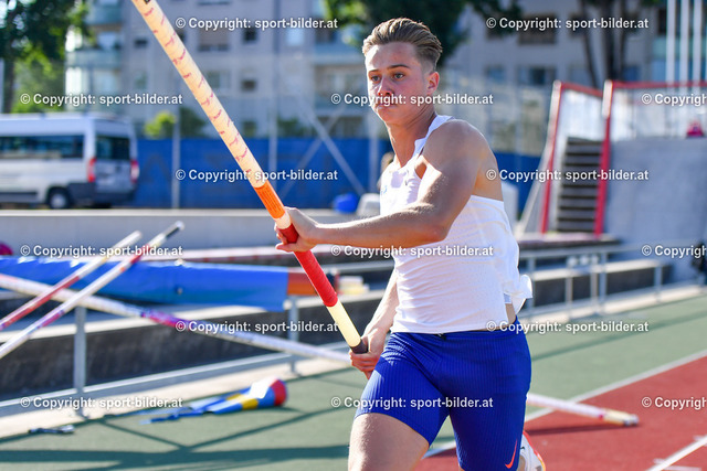 AUT, Alexander Auer, U20, Stabhochsprung, TGW-Zehnkampf Union | 08.06.2022, Leichtathletik-Zentrum Sportland Oberösterreich, AUT, Alexander Auer, im Bild Alexander Auer (U20, Stabhochsprung, TGW-Zehnkampf Union) waehrend des Trainings