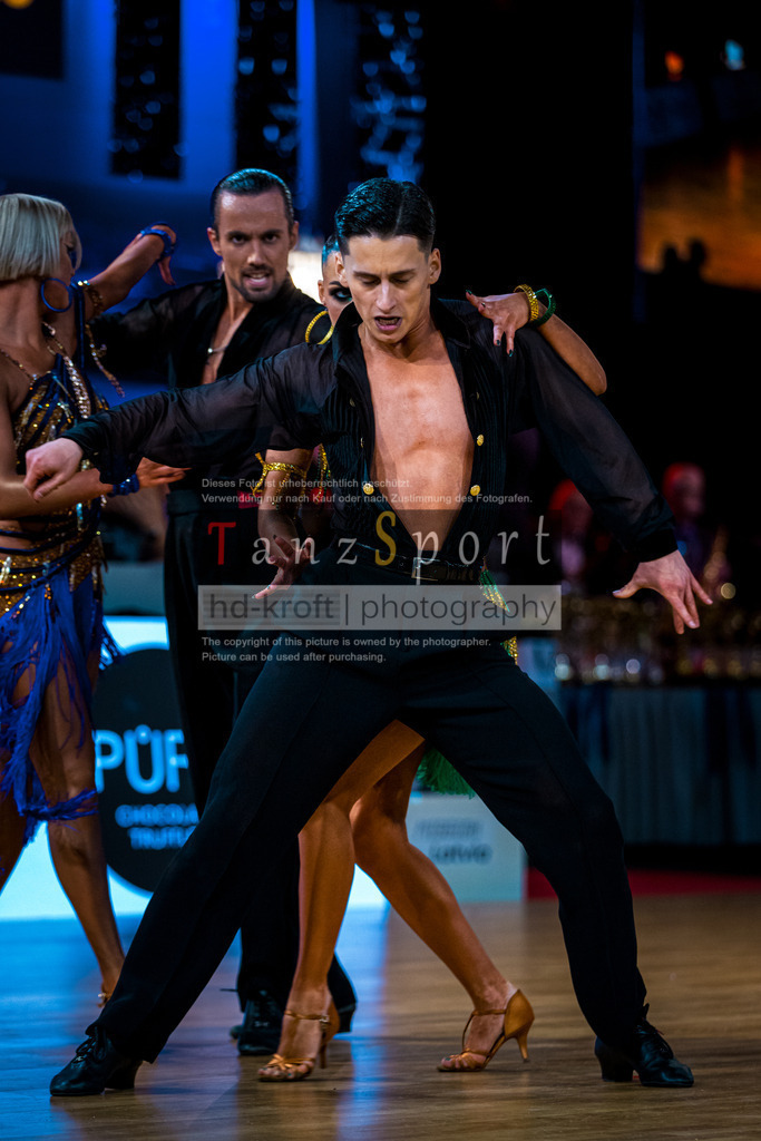 20251213_Baltic-GP_2388-2 | Tanzsportbilder, Standardtanz, Lateintanz, WDSF, DTV, LTVB, dancecomp, goc, hessen tanzt, blaues band der spree, walzer, tango, wiener walzer, slowfox, quickstepp, samba, rumba, cha-cha-cha, paso doble. jive, hd-kroft photography, turniertanzsport