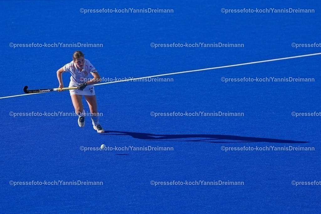 xydrx11082502006 | 11.08.2025, xydrx, Frauen EuroHockey Championship 2025, Gruppenphase, Gruppe B, England - Belgien, Sparkassenpark Mönchengladbach: Helene Brasseur (BEL #19)
