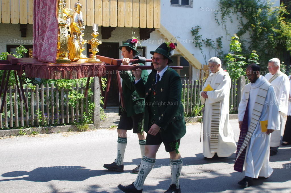 IMGP4163 | fotografiert von Axel PollmannLeonhardi Wallfahrt Benediktbeuern und Murnau, Fronleichnam, Fasching, Landschaft im Loisachtal und Benediktbeuern  - Realisiert mit Pictrs.com