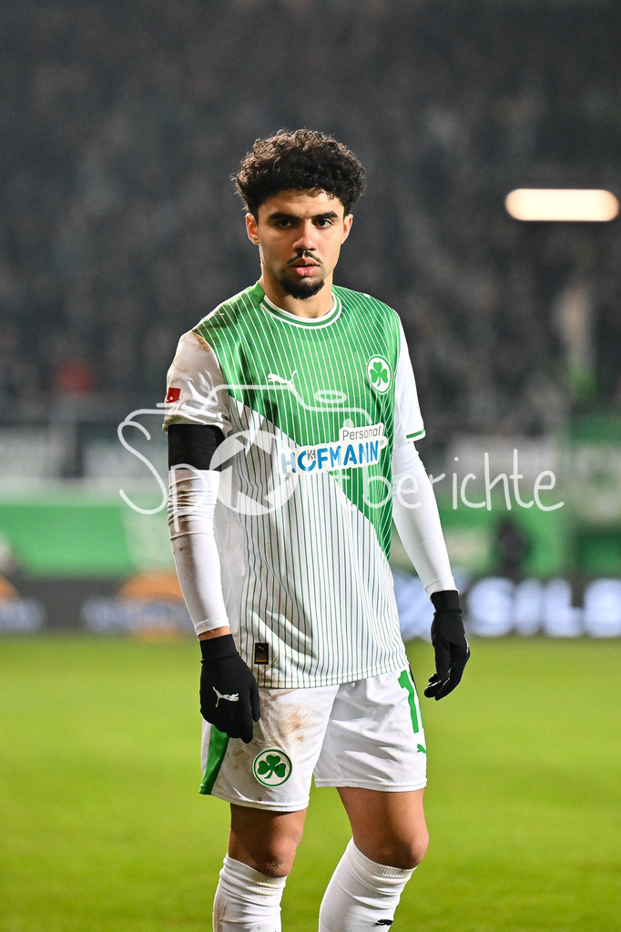 SpVgg Greuther Fürth - 1. FC Magdeburg | FUERTH, GERMANY - 06. FEBRUARY: im Bild Aiman DARDARI (SpVgg Greuther Fürth 11) / Einzelfoto / Freisteller während dem Match zwischen der SpVgg Greuther Fürth und dem 1. FC Magdeburg am 21. Spieltag der 2. Bundesliga im Sportpark Ronhof Thomas Sommer