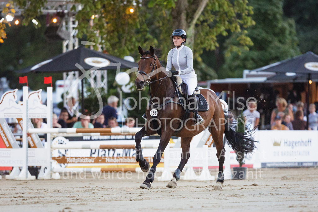 220825_Delbrueck_A1-Mannschaft-349 | Deine schönsten Turniermomente als professionelle Fotos! Entdecke hochwertige Pferdesport-Fotografie im Online-Shop. Jetzt Fotos finden & bestellen!