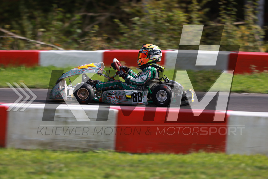 0DKP0726 | Kliewer Motion & Motorsport - Realisiert mit Pictrs.com