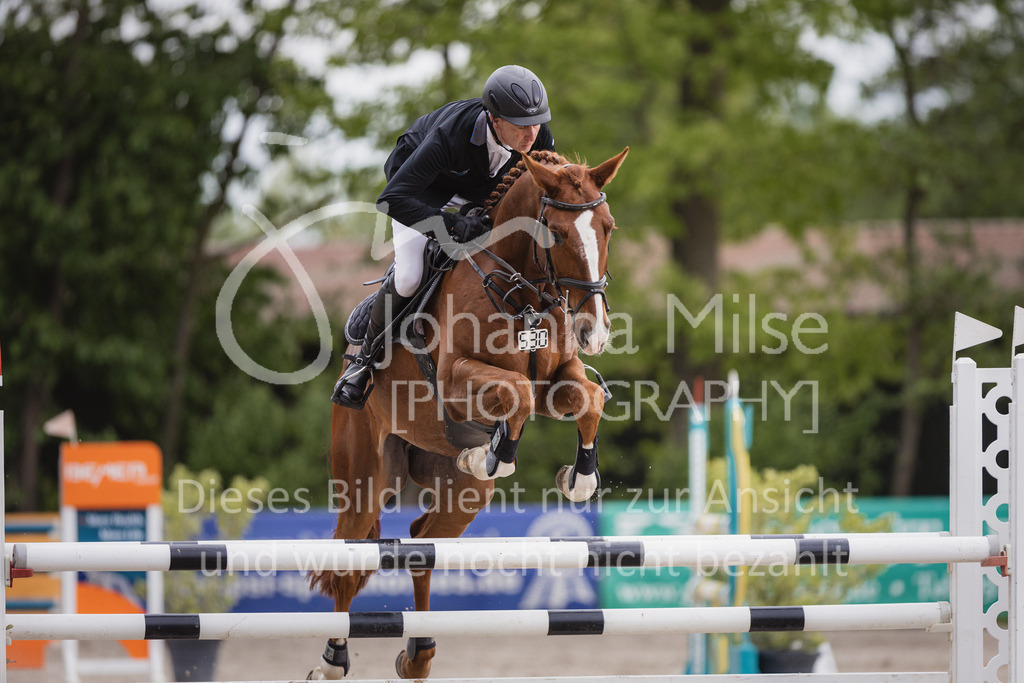 230516_Mühlen_05SprPf-L-578 | Deine schönsten Turniermomente als professionelle Fotos! Entdecke hochwertige Pferdesport-Fotografie im Online-Shop. Jetzt Fotos finden & bestellen!