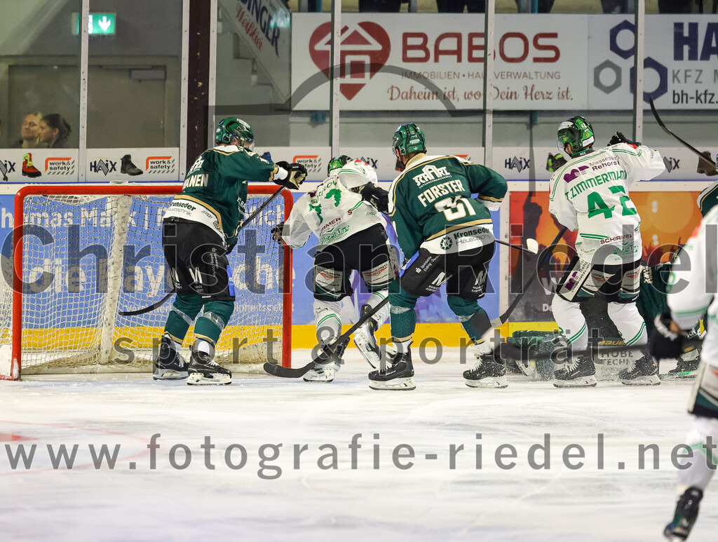 2025-09-21_091_TSV_Erding_gegen_Hoechstadter_Alligators | Erding, Deutschland, 21.09.2025:Eishockey, Oberliga Süd 2025 / 2026, 2. Spieltag, TSV Erding gegen Höchstadter Alligators, Endergebnis: 3:4Foto: Christian Riedel / fotografie-riedel.net
