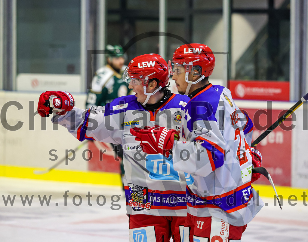 2025-09-14_069_TSV_Erding_gegen_EC_Peiting | Erding, Deutschland, 14.09.2025:Eishockey, Oberliga Süd 2025 / 2026, Testspiel, TSV Erding gegen EC Peiting, Endergebnis: 2:3Foto: Christian Riedel / fotografie-riedel.net
