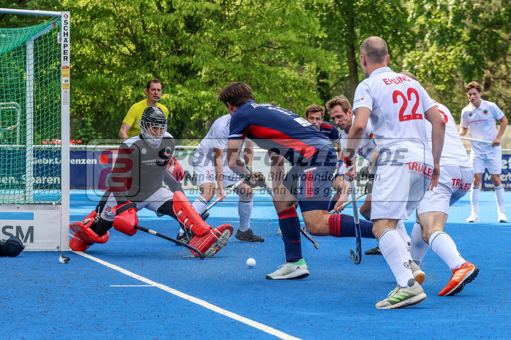 MJ_2023-05-13 Herren CHTC - MHC-63 | Jossip Anzeneder (Mannheimer HC #11) & Joshua William Onyekwue Nnaji (Crefelder HTC #29), Crefelder HTC - Mannheimer HC am 13.5.2023 in der Gerd-Wellen-Sportanlage, Krefeld