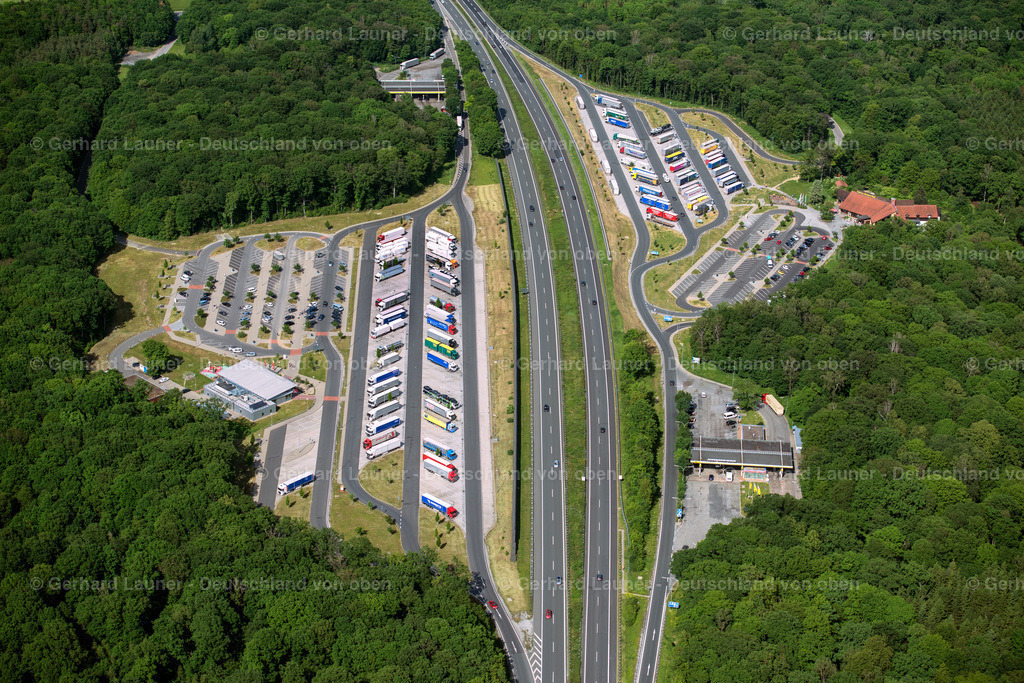 3702087 | Raststätte Riedener Wald WestA 797262 HausenDeutschlandElior Deutschland Holding GmbHClevischer Ring 12751063 KölnTelefon 0221 / 96 47 67 0Telefax 0221 / 96 47 67 66E-Mail: info[at]axxe.de