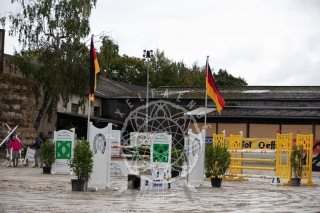 2B4A3201 | pixelfaenger - Realisiert mit Pictrs.com