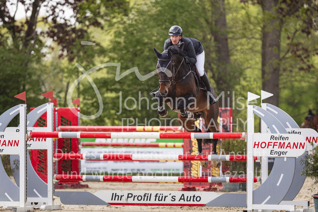260502_Spenge_10_Punkte-M2-121 | Deine schönsten Turniermomente als professionelle Fotos! Entdecke hochwertige Pferdesport-Fotografie im Online-Shop. Jetzt Fotos finden & bestellen!