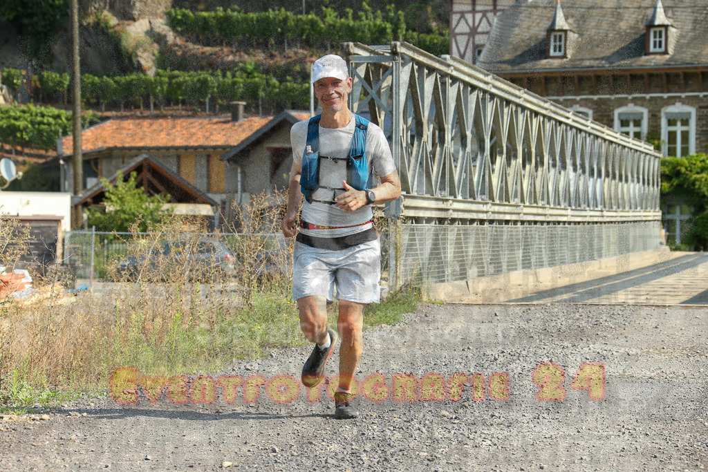 240831_1133_EX1_7964 | Sportfotografie im Rhein-Sieg Kreis, Köln, Bonn, NRW, Rheinland Pfalz, Hessen, etc. Unser Tätigkeitsfeld umfasst den Laufsport vom Volkslauf über den Marathon, Duathlon, Triathon bis zum Ultralauf wie Kölnpfad Ultra oder Schindertrail.