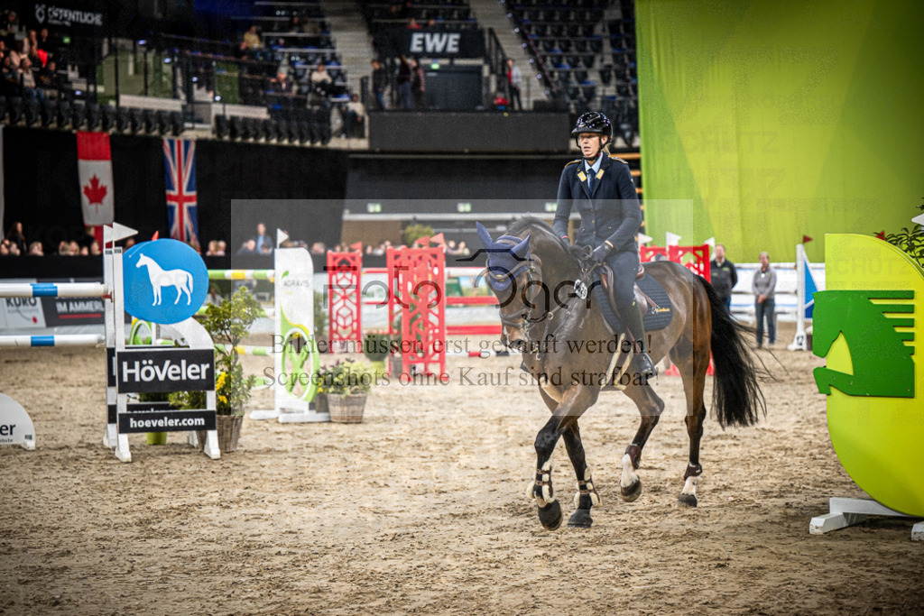 DOS_0658 | Entdecke hochwertige Reitturnierfotos von Foto Oger. Professionell, emotional und authentisch – jetzt Lieblingsmomente im Shop bestellen.Deutschlandweite Turnierfotografie. - Realisiert mit Pictrs.com