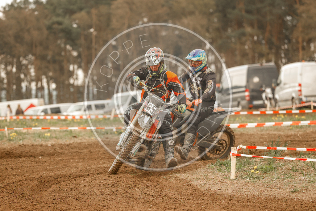 2TaktLauf2-224 | koppe-media - Realisiert mit Pictrs.com