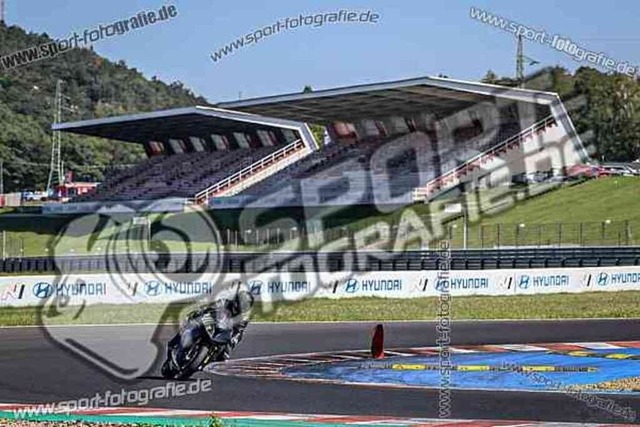 pubi1632 | Professionelle Fotos von Sportveranstaltungen, aber auch Hochzeiten und anderen Events. - Realisiert mit Pictrs.com