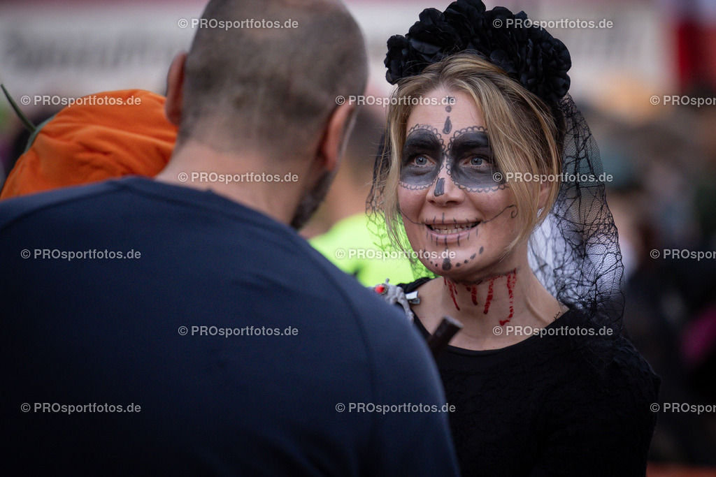 Halloween Run 2024 in Koeln, 31.10.2024 | Impressionen vom Halloween Run 2024 am 31.10.2024 in Koeln (Forstbotanischer Garten Rodenkirchen). Foto: BEAUTIFUL SPORTS/Axel Kohring