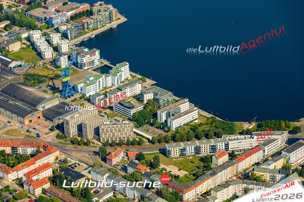MV Tourismus Rostock Bild- Das Luftbild wurde 2025 vom UL-Flugzeug heraus erstellt ( keine Drohne bzw. Drohnenaufnahme ) - Hochauflösende Luftaufnahme -Nicht vergleichbar mit Google Maps oder Satelittenbilder- Die Geschenkidee !Mit Lizenz und Bildrechte bestellbar - CC