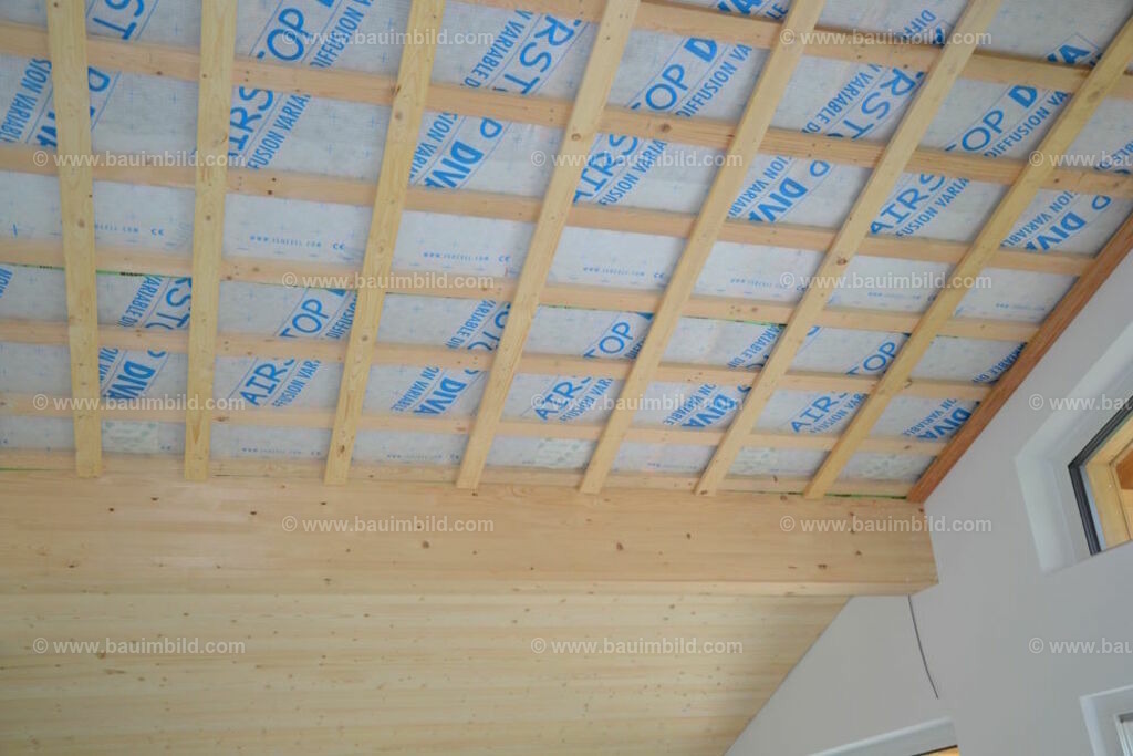 bib-lg13-holzbau-ausbau-0175 | Nach LV-Leistungsgruppen sortierte Detailfotos über den Bau eines Hauses. Alle Hausbau-Bilder direkt vom Urheber und Autor der Website Haus-Selber-Bauen.com