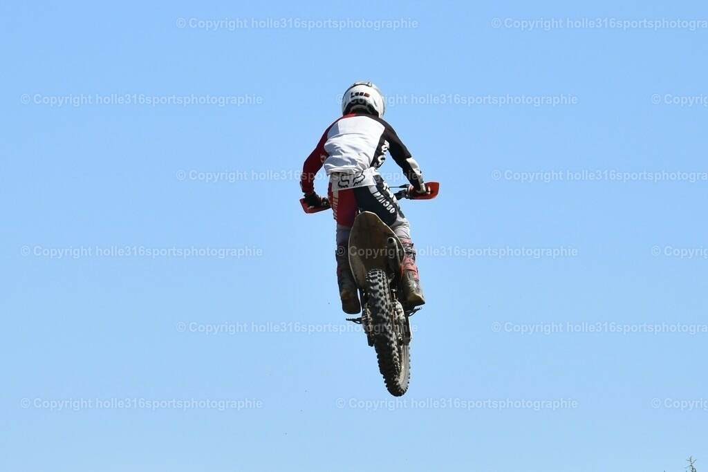 DSC_0008 (2) | Sportfotografie , Motorsport, Motoross, Reitsport, Mointainbike, Enduro,
Landschaft , Outdoor, Eventfotografie, Landschaft, Bilder online bestellen - Realisiert mit Pictrs.com