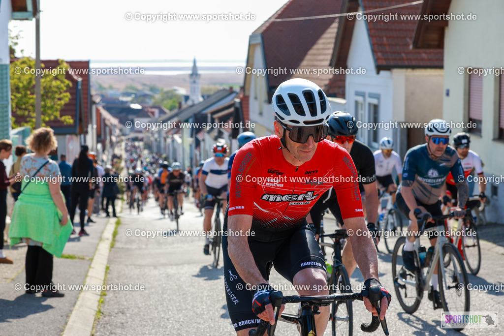 539_AR6_8983 | Neusiedlersee Radmarathon 2026@sportshot_your_pictrs #yourpictures#roadtowm2029 #nrm #neusiedlerseeradmarathon #neusiedlersee #neusiedlerseetourismus #burgenland #mörbisch #nrm26 #burgenlandtourismus #voglundco #poweredbyburgenlandtourismus #radsport #rad #marathon #ucigranfondo #visitburgenland #ucigranfondoworldseries