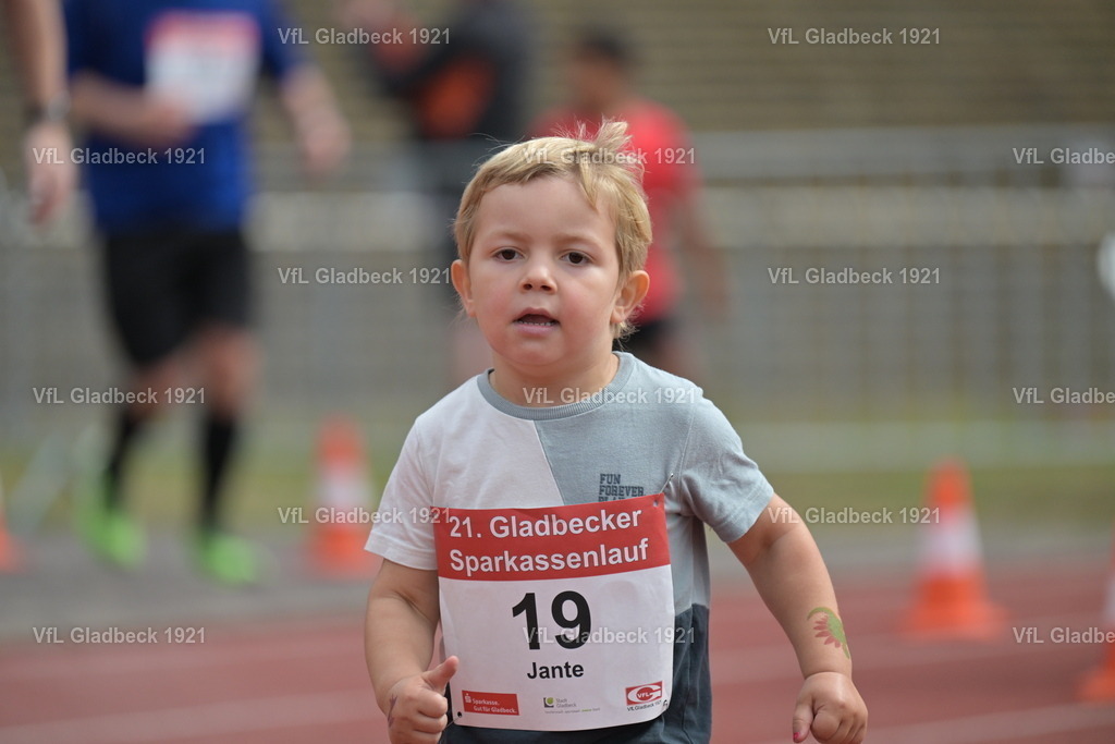 2026-08-23_Sparkassenlauf_Bambibi_KH_000059 | Die Fotografen - Realisiert mit Pictrs.com