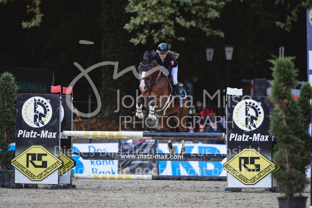 240912_OWLCh_AmateurS-209 | Deine schönsten Turniermomente als professionelle Fotos! Entdecke hochwertige Pferdesport-Fotografie im Online-Shop. Jetzt Fotos finden & bestellen!