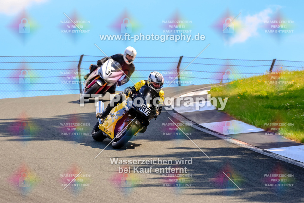 _TCM4262 | Hier findet Ihr Bilder von Touristenfahrten auf der Nürburgring Nordschleife oder von anderen Veranstaltungen die ich besucht habe. Viel Spass beim Durch Schauen 