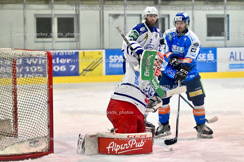 ESC SPARKASSE STEINDORF vs. UECR Huben  | #31 Sicher Michael UECR EISBÄREN HUBEN, #31 Sicher Michael UECR EISBÄREN HUBEN, #57 Wilfan Franz ESC Steindorf, ESC SPARKASSE STEINDORF vs. UECR Huben , ESC SPARKASSE STEINDORF vs. UECR Huben  am 06.02.2026 in Steindorf (Ossiachersee Halle), Austria, (Photo by Bernd Stefan)