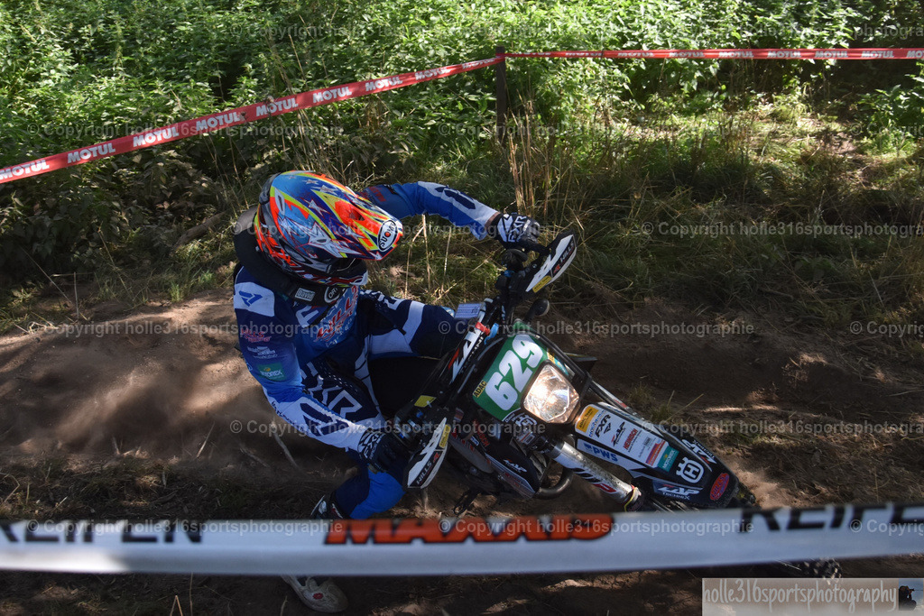 DSC_0068 | Sportfotografie , Motorsport, Motoross, Reitsport, Mointainbike, Enduro,
Landschaft , Outdoor, Eventfotografie, Landschaft, Bilder online bestellen - Realisiert mit Pictrs.com