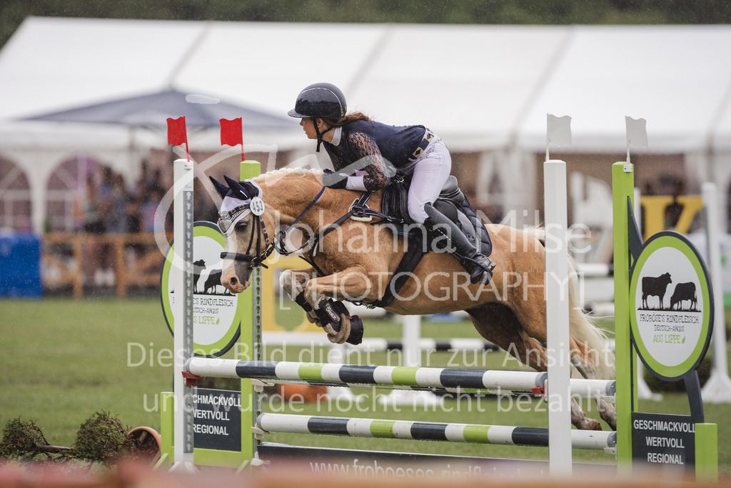 230715_LC_E-Stil-319 | Deine schönsten Turniermomente als professionelle Fotos! Entdecke hochwertige Pferdesport-Fotografie im Online-Shop. Jetzt Fotos finden & bestellen!