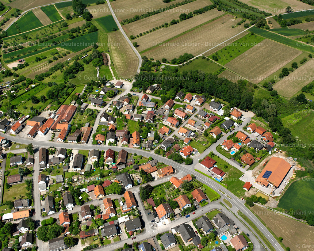 2626192 | RHEINAU 09.06.2006 Wohngebiet einer Einfamilienhaus- Siedlung  in Rheinau im Bundesland Baden-Württemberg, Deutschland // Single-family residential area of settlement  in Rheinau in the state Baden-Wuerttemberg, Germany Foto: Gerhard Launer