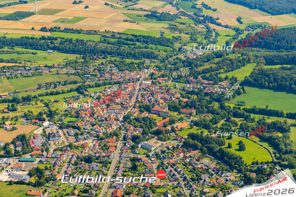 Luftaufnahme der Stadt Willebadessen - Die Luftaufnahme wurde 2025 vom UL-Flugzeug heraus erstellt ( keine Drohne ) - Hochauflösende Luftaufnahme - für professionelle Ausdrucke geeignet. Die Geschenkidee !Hier alle&nbsp;Infos zur Lizenzierung der LuftaufnahmeWir fliegen auch dieses Jahr wieder in Ihre Region um Luftbilder zu erstellen.- Luftbild anfragen