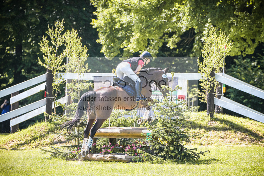 DOS_5554 | Entdecke hochwertige Reitturnierfotos von Foto Oger. Professionell, emotional und authentisch – jetzt Lieblingsmomente im Shop bestellen.Deutschlandweite Turnierfotografie. - Realisiert mit Pictrs.com