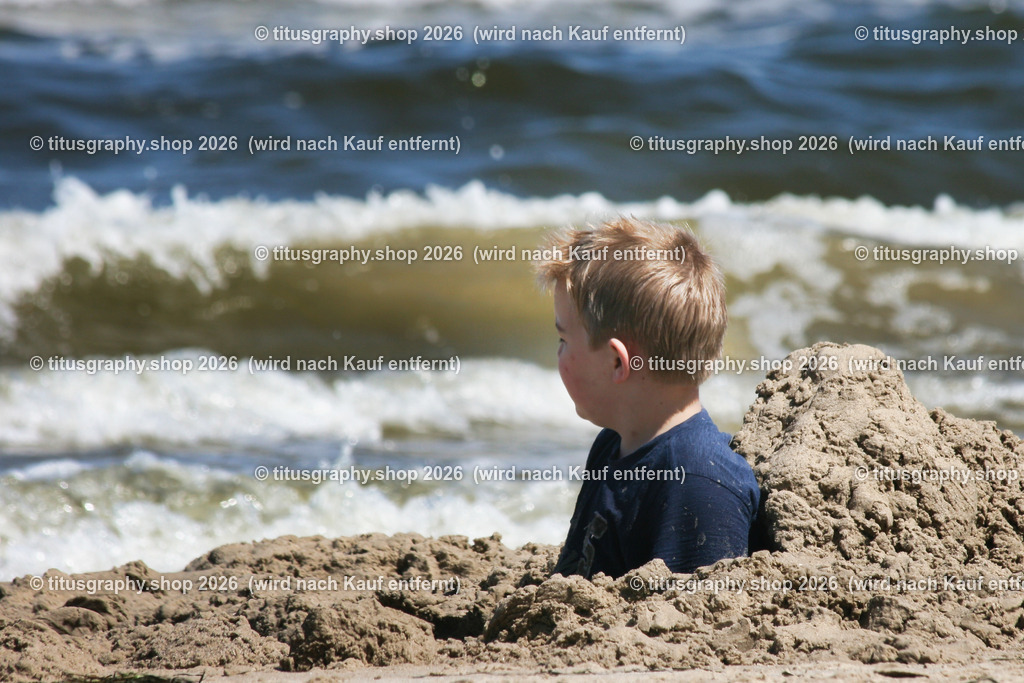 "Der junge Mann und das Meer". phototitusgraphy-Gallerie MARITIM 032 | Aus der MARITIM-Gallerie auf titusgraphy.eu - Realisiert mit Pictrs.com