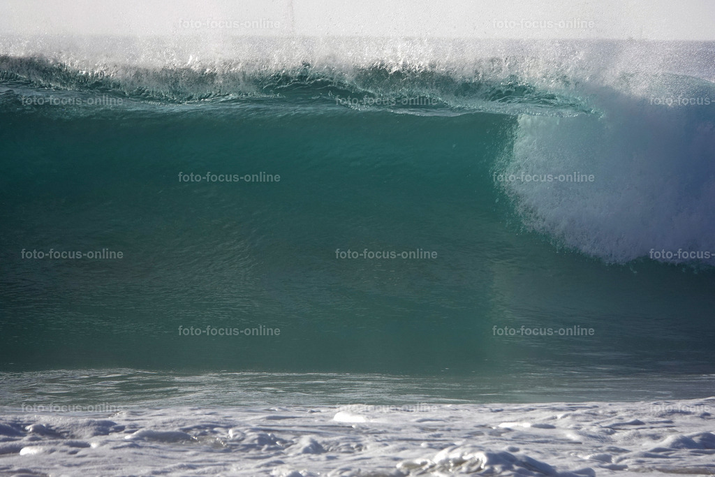 Powerful Waves | Landscape photography, spectacular waves, Atlantic Ocean, Baltic Sea
