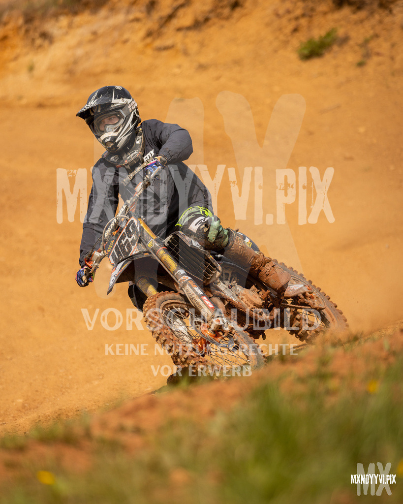 866A4003 | mxndyyvipix