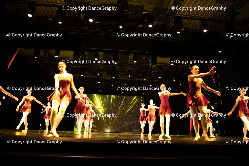GPHY5630 | DanceGraphy - Realisiert mit Pictrs.com