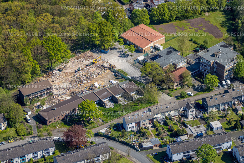 Bergkamen230406548 | Luftbild, Abrissarbeiten der Gemeinschaftsgrundschule Alisoschule, Oberaden, Bergkamen, Ruhrgebiet, Nordrhein-Westfalen, Deutschland