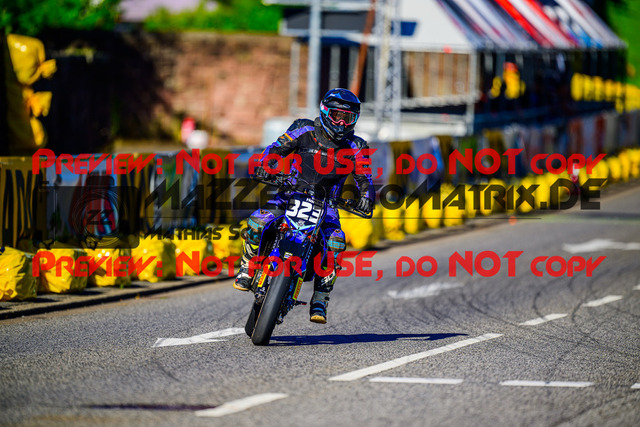 MaZZes_FotoMatrix_240816_6007705_3881 | UE40