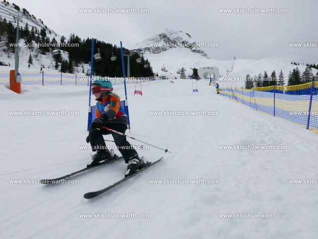 Carla (2)  | Photos von der Skischule Warth - Realisiert mit Pictrs.com