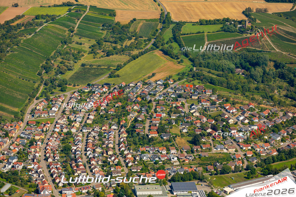 Das Luftbild zeigt :  Sulzfeld - Die Luftaufnahme wurde 2024 vom UL-Flugzeug aus erstellt ( keine Drohne ) - Hochauflösende Luftaufnahme - Für grossformatige Ausdrucke geeignet. Die Geschenkidee !Mit Lizenz und Bildrechte bestellbar