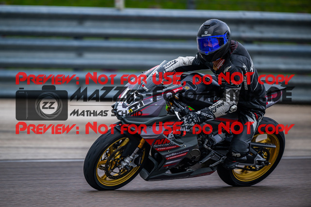 MaZZes_Fotomatrix_240415_6007705_5240 | S1