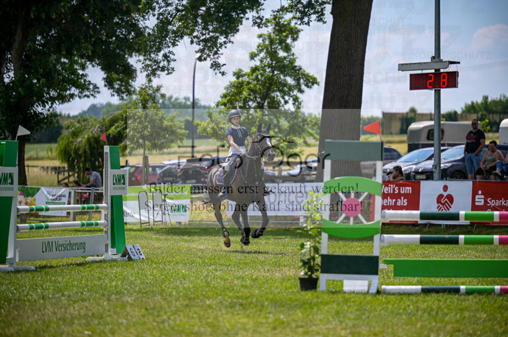 Reitturnier Voxtrup | Entdecke hochwertige Reitturnierfotos von Foto Oger. Professionell, emotional und authentisch – jetzt Lieblingsmomente im Shop bestellen.Deutschlandweite Turnierfotografie. - Realisiert mit Pictrs.com