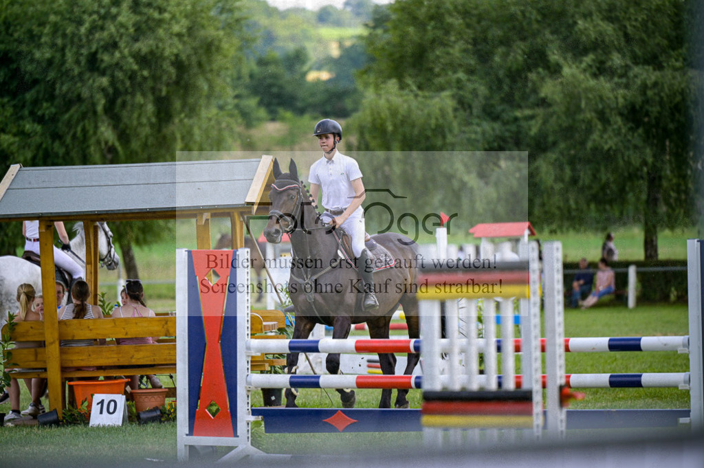Reitturnier Voxtrup | Entdecke hochwertige Reitturnierfotos von Foto Oger. Professionell, emotional und authentisch – jetzt Lieblingsmomente im Shop bestellen.Deutschlandweite Turnierfotografie. - Realisiert mit Pictrs.com