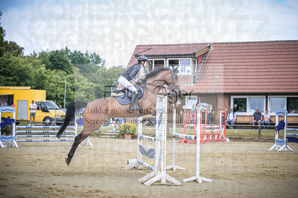 DOS_8590 | Entdecke hochwertige Reitturnierfotos von Foto Oger. Professionell, emotional und authentisch – jetzt Lieblingsmomente im Shop bestellen.Deutschlandweite Turnierfotografie. - Realisiert mit Pictrs.com
