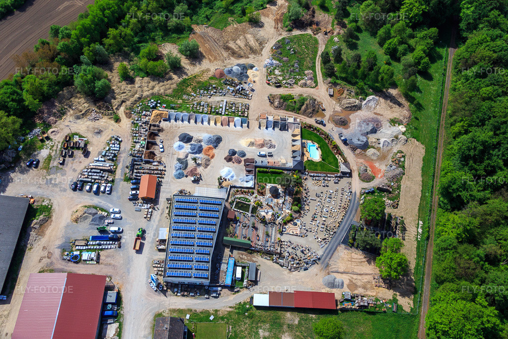 Luftbild: Palatinum Landschafts u. Gartendesign in Hagenbach im Bundesland Rheinland-Pfalz in Deutschland. Foto: IMG_078424.jpg vom 08.05.2015 durch Werner Riehm/FLY-FOTO.dePalatinum