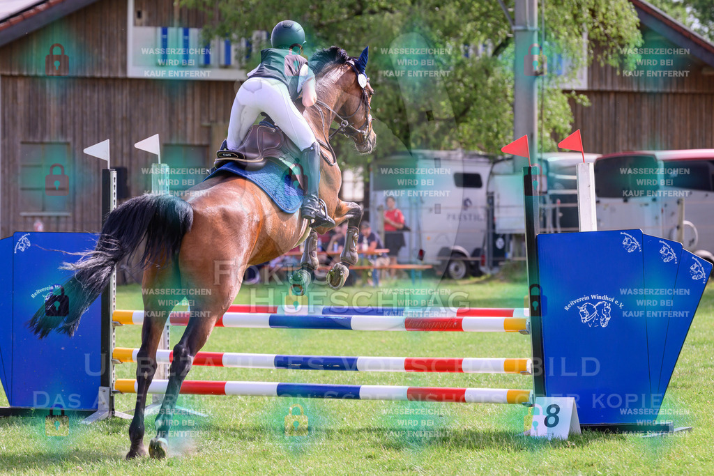 30052026-Forstinning-Prfg20-0103 | Fokus Hufschlag Fotografie - Realisiert mit Pictrs.com